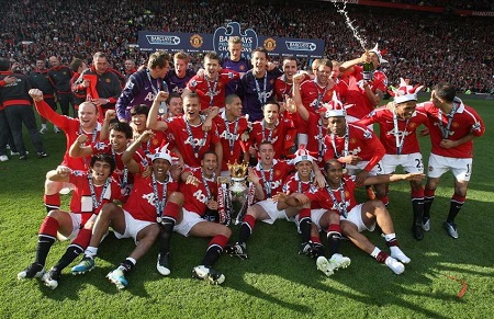 现代足球里 现代足球里