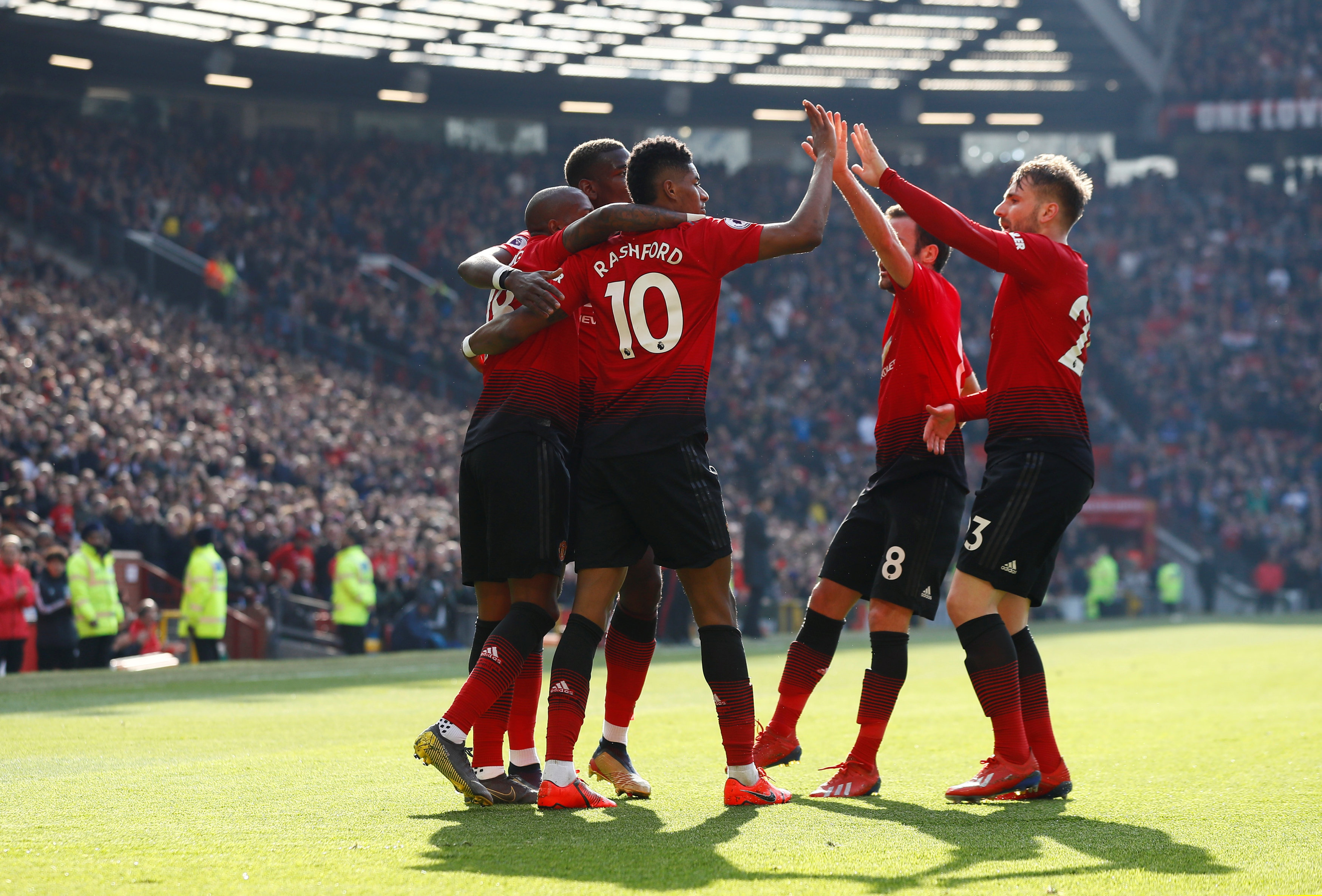 整支队伍中 整支队伍中